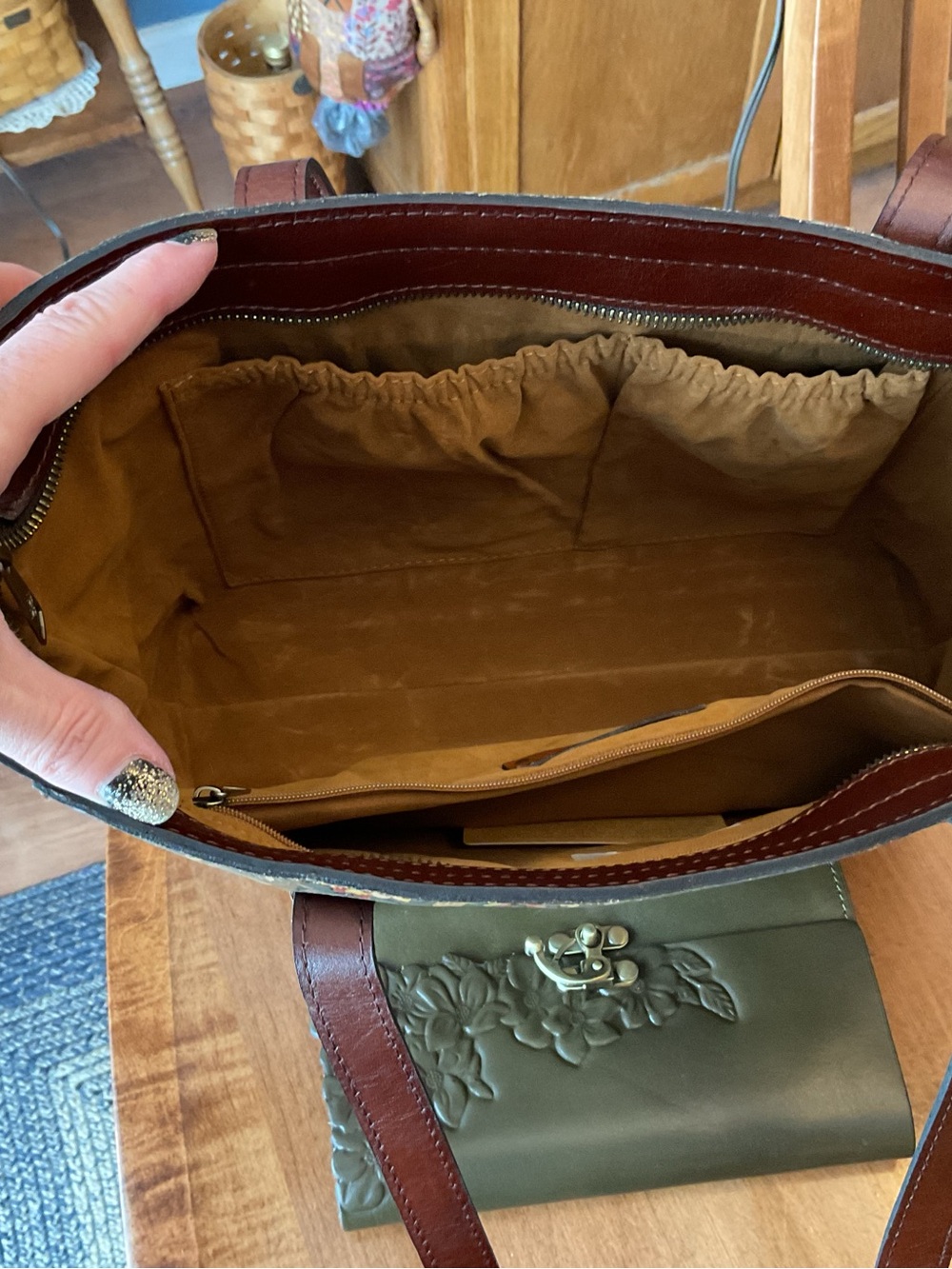 Patricia Nash Floral English Country Varsi Tote with Terresa Wallet Olive Green - Picture 11 of 16